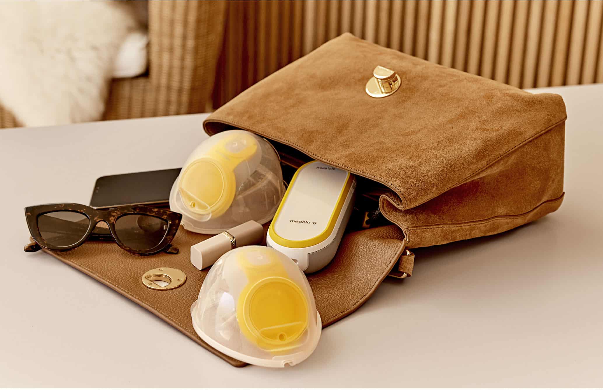 משאבת הנקה פריסטייל Hands Free Medela