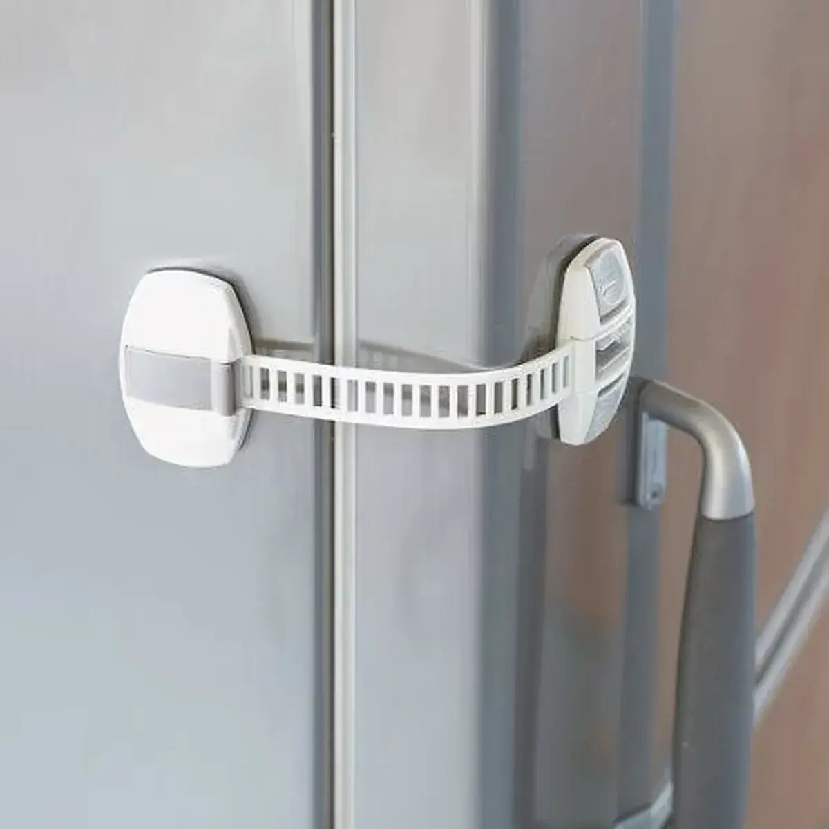 נועל ארון לבן 2 יחידות