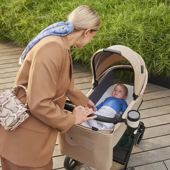 עגלה משולבת Kinderkraft Yoxi - מגיל לידה ועד 4 שנים