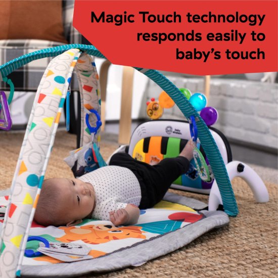 אוניברסיטה מוסיקלית עם פסנתר הקסם 4 ב-1 מבית Baby Einstein