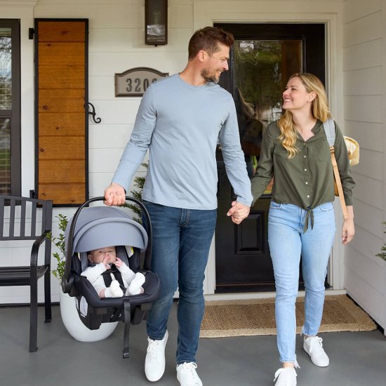 סלקל עם בסיס ClickTight דגם Willow S מבית Britax - צבע אפור כהה