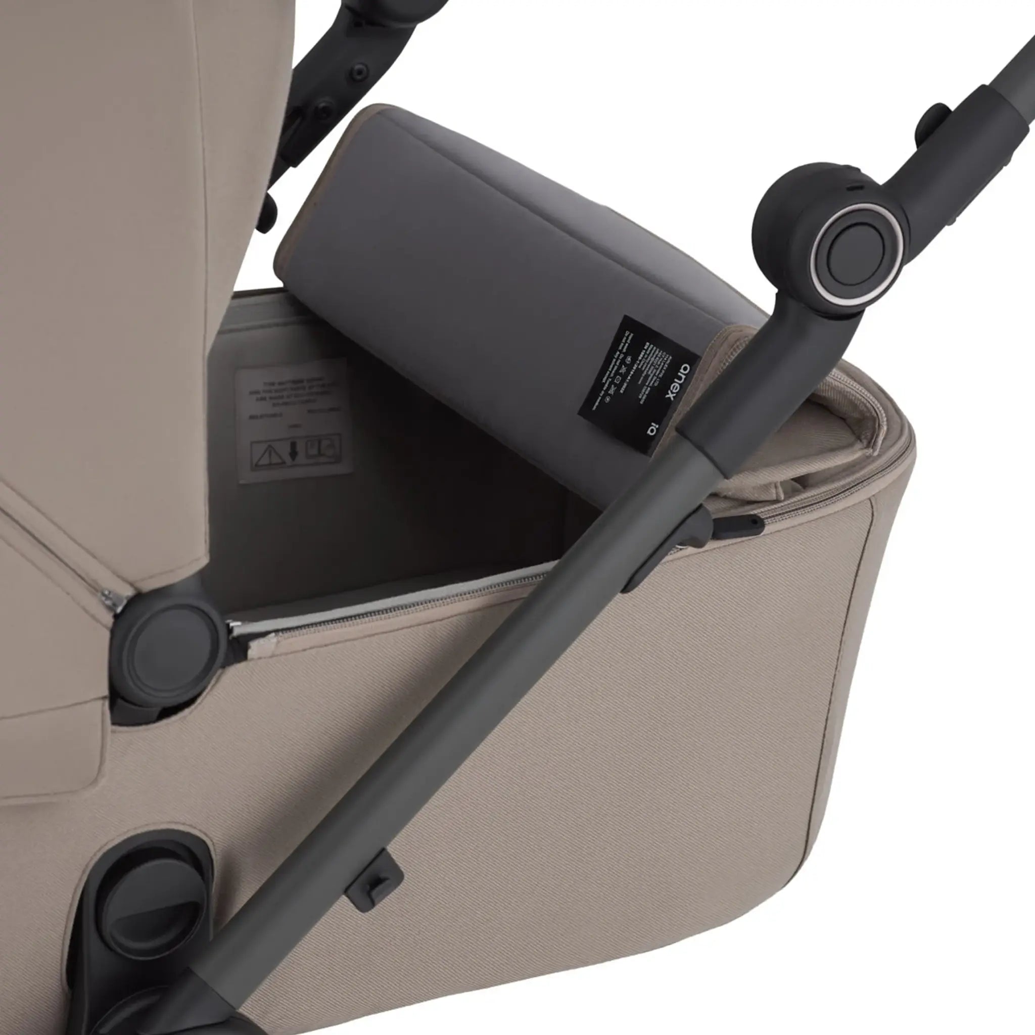 עגלת תינוק anex IQ Basic