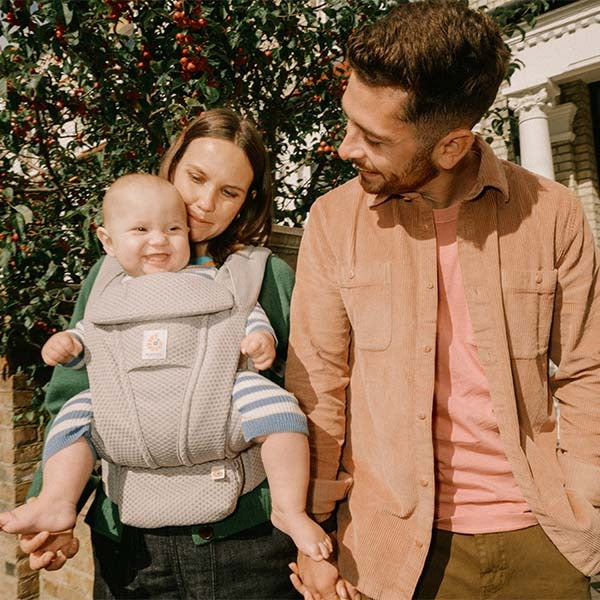 מנשא ergobaby Omni Deluxe רשת - רצועות מרופדות במיוחד