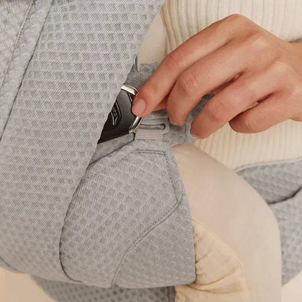 מנשא רשת ארגונומי Ergobaby Omni Deluxe