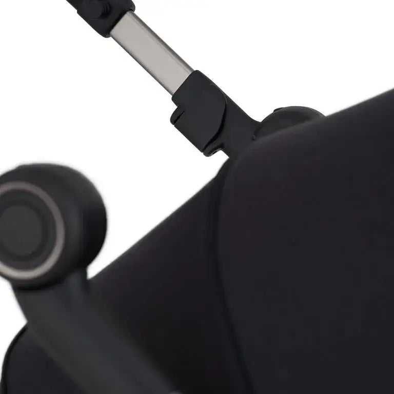 עגלת תינוק אייקיו פרו IQ PRO